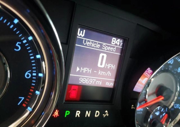 Chrysler Town &amp; Country cena 28900 przebieg: 98000, rok produkcji 2015 z Bełżyce małe 37